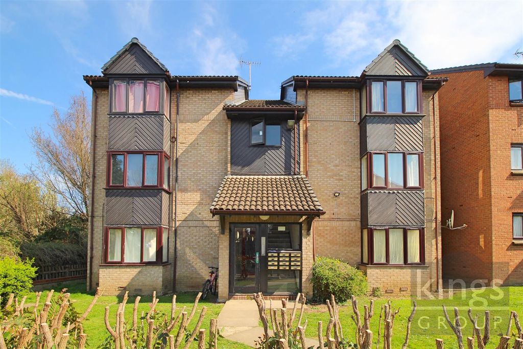 Property photo 1 of 5