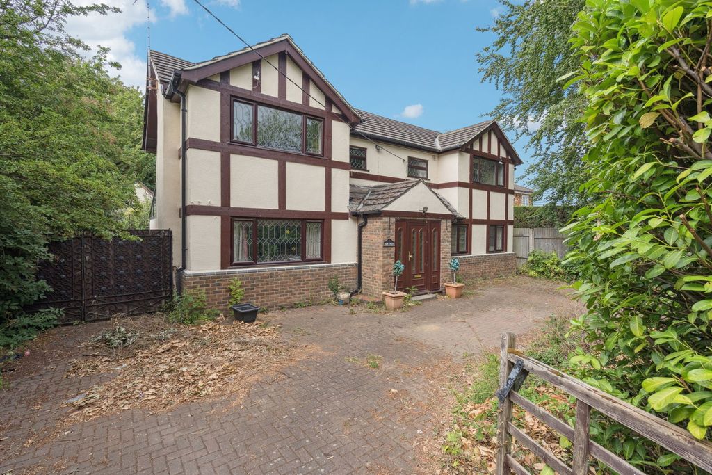 Property photo 1 of 23