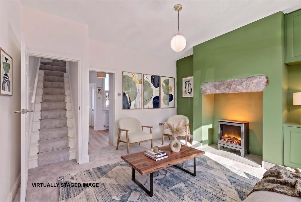 Property photo 2 of 19 Sitting Room.Jpg