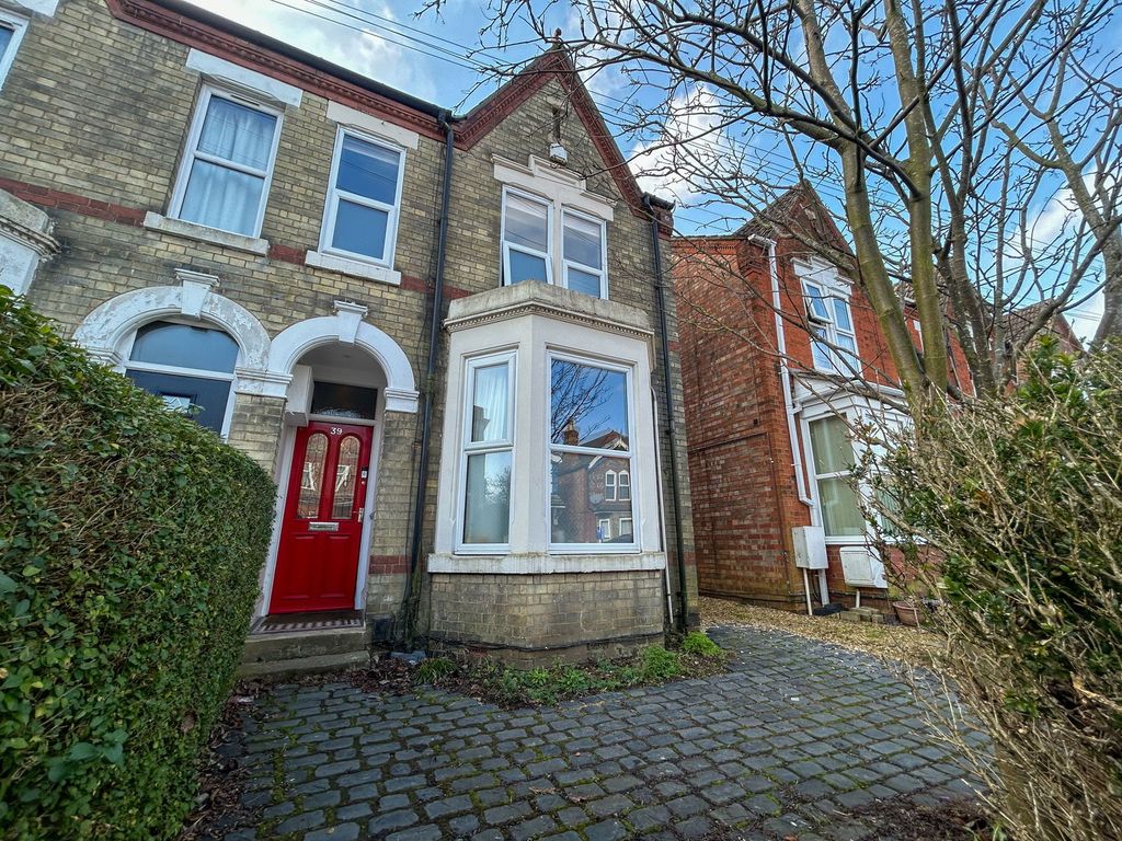 Property photo 1 of 29
