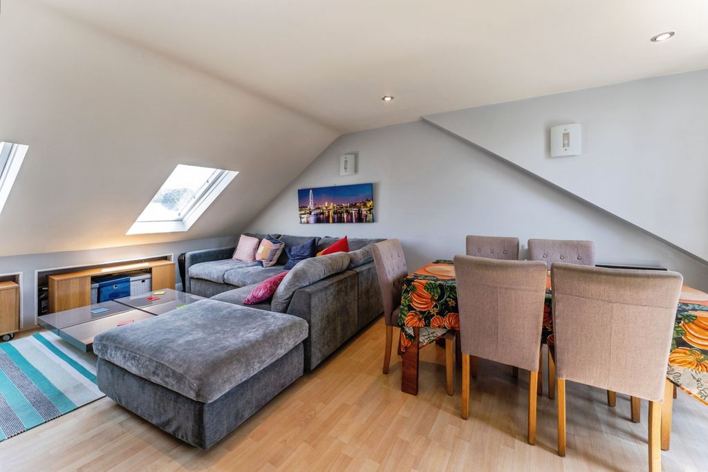 Property photo 3 of 11 Open Plan Living