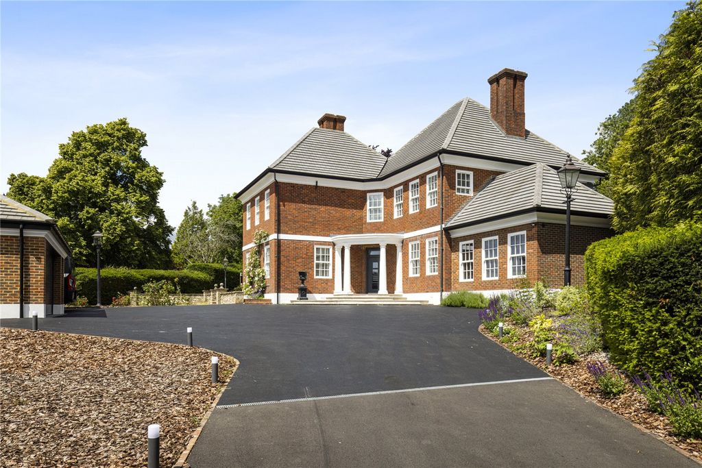 Property photo 2 of 23 Picture No. 35