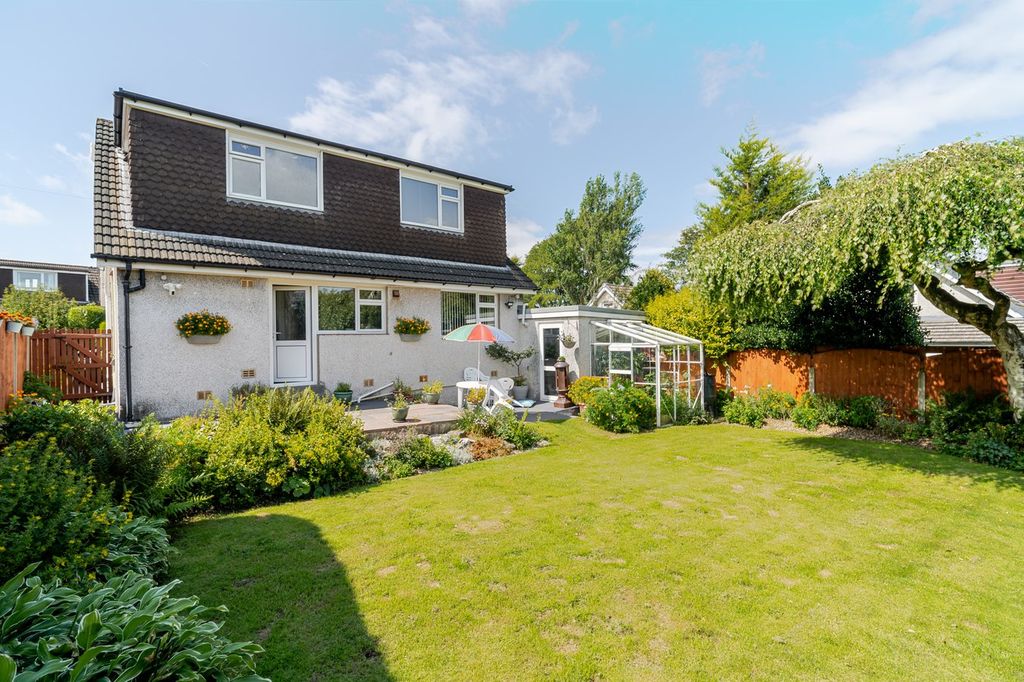 Property photo 2 of 22