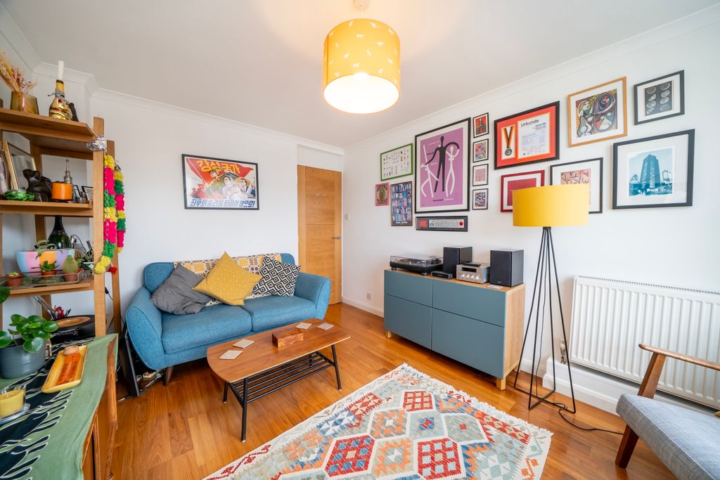 Property photo 3 of 14 Reception