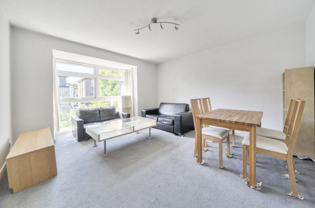 Property photo 2 of 8