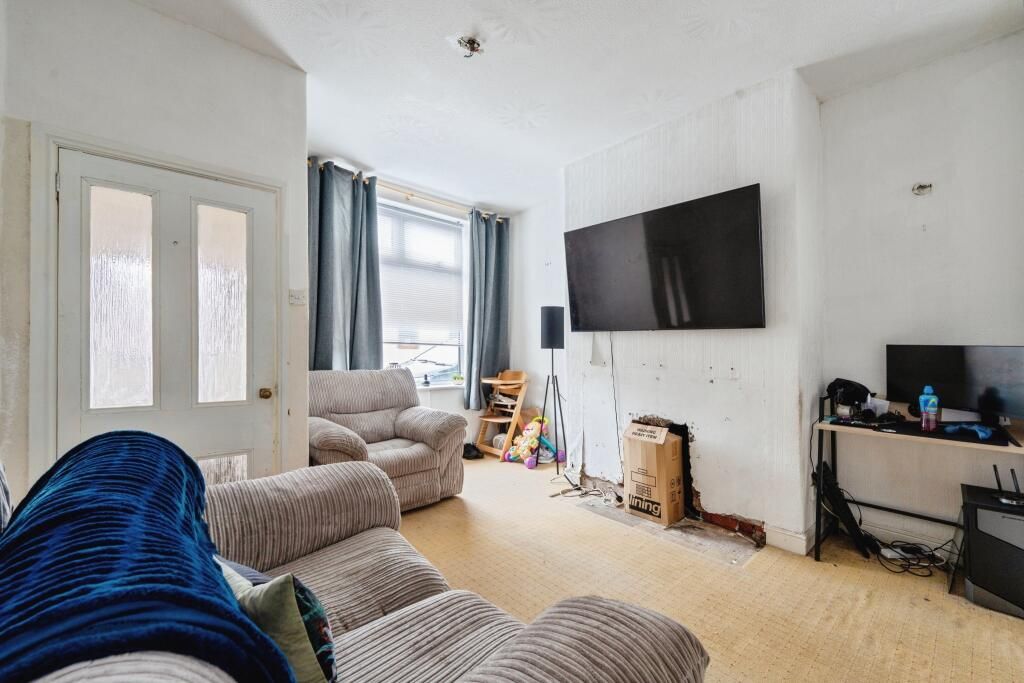 Property photo 3 of 14