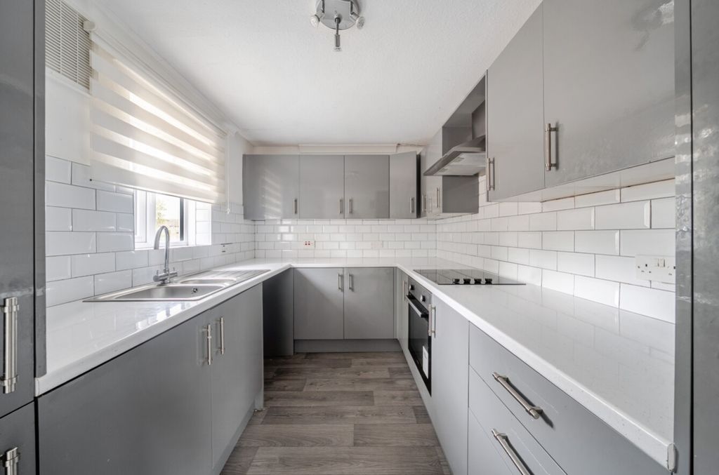 Property photo 2 of 22 1509647-8-1A01Fcaae89E6