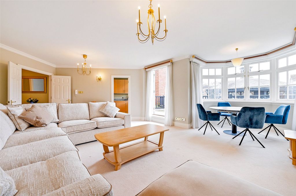 Property photo 2 of 13 Reception Room