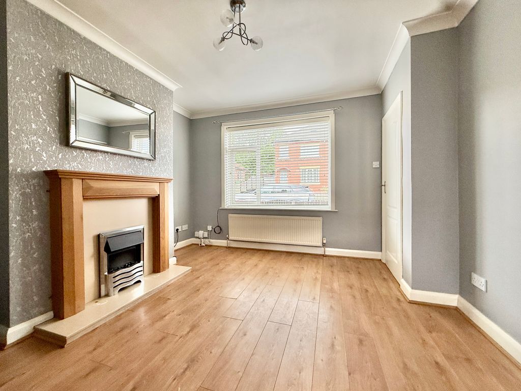 Property photo 2 of 8 Living Room