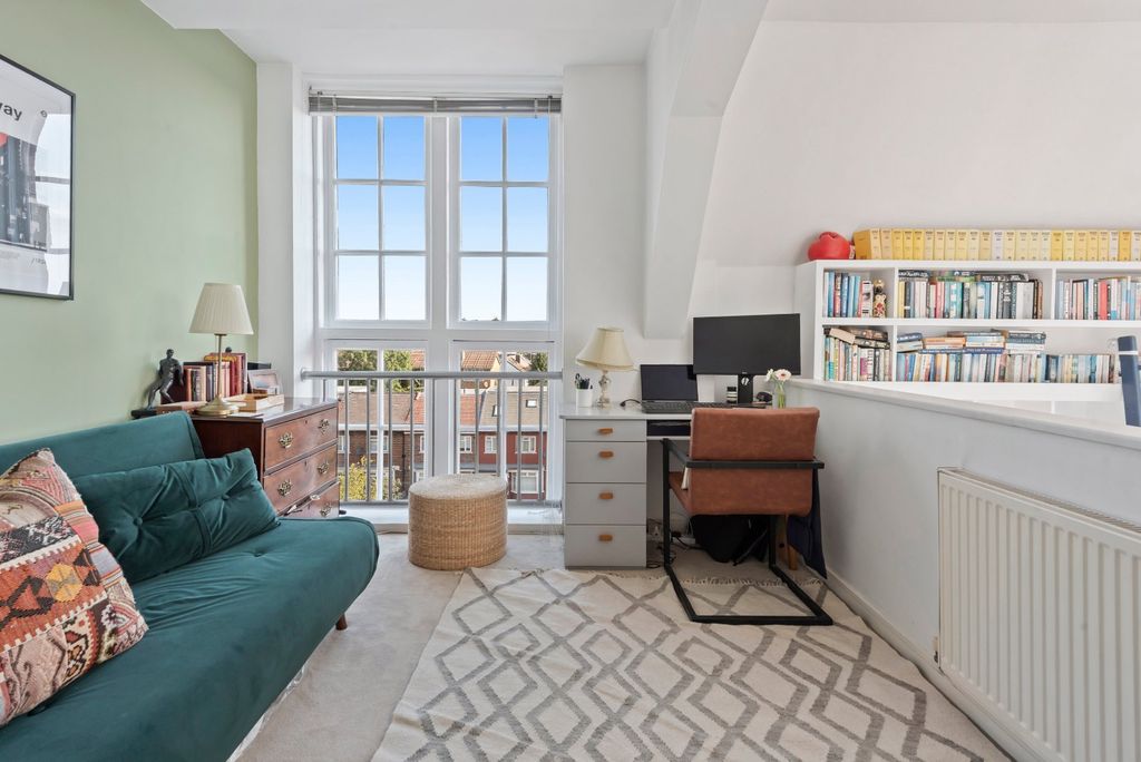 Property photo 3 of 12 Mezzanine