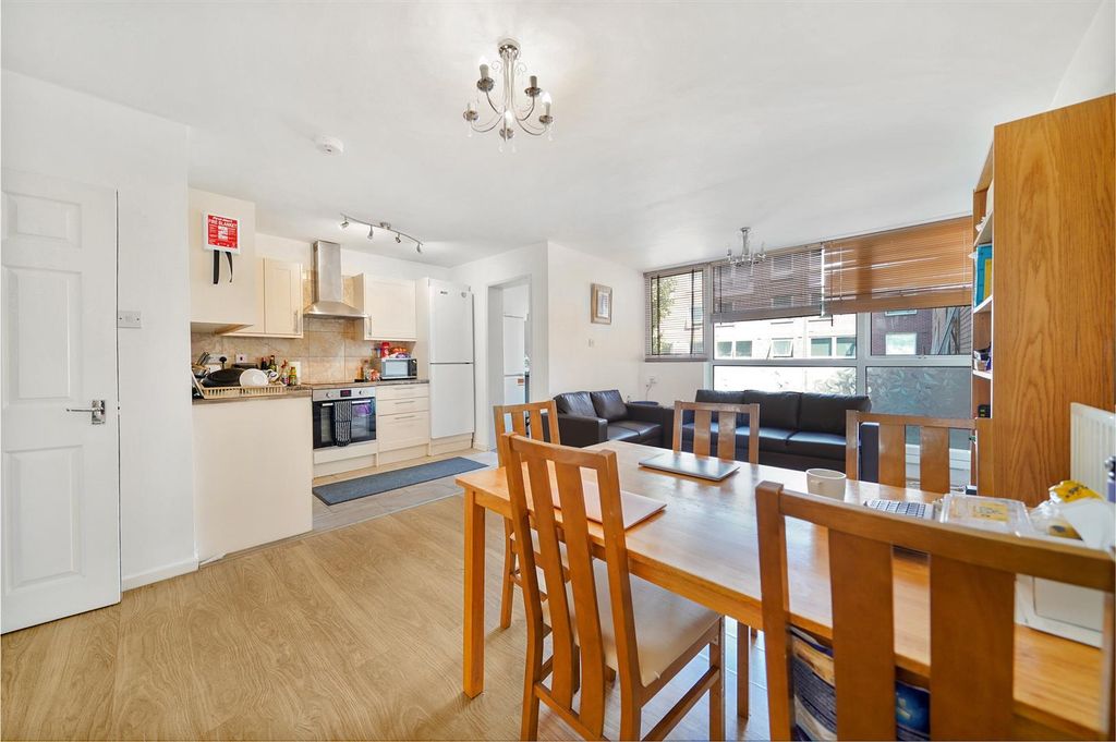 Property photo 3 of 16 Flat 12, Rothay - F3Cx8Drtavyc8Qmf2Jzj.Jpg