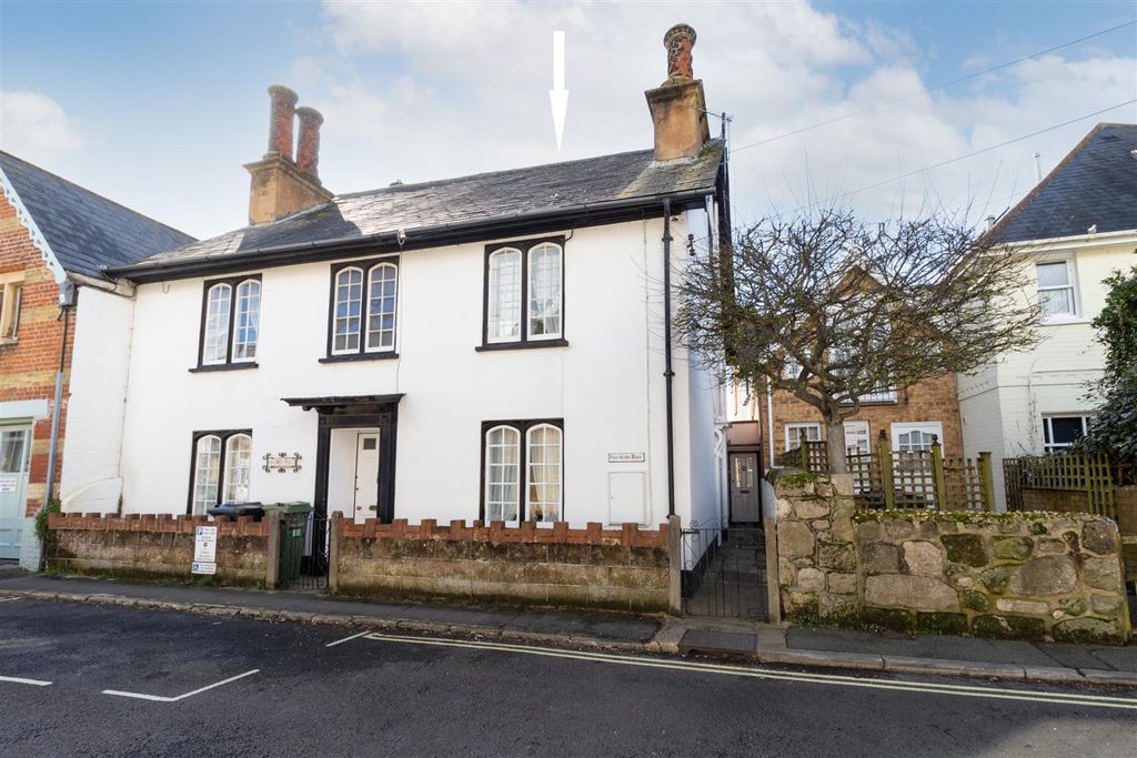 Property photo 1 of 22 Yarmouth_Spence Willard-10 - Copy - With Arrow.Jpg