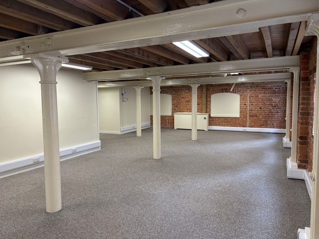 Property photo 3 of 12 Photo 2