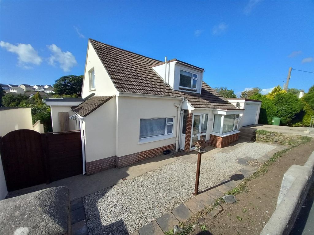 Property photo 1 of 12 2 Moreton Park Front.Jpg