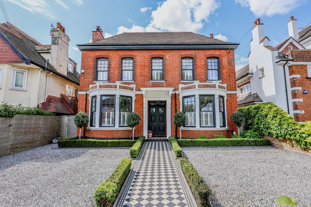 Property photo 1 of 59