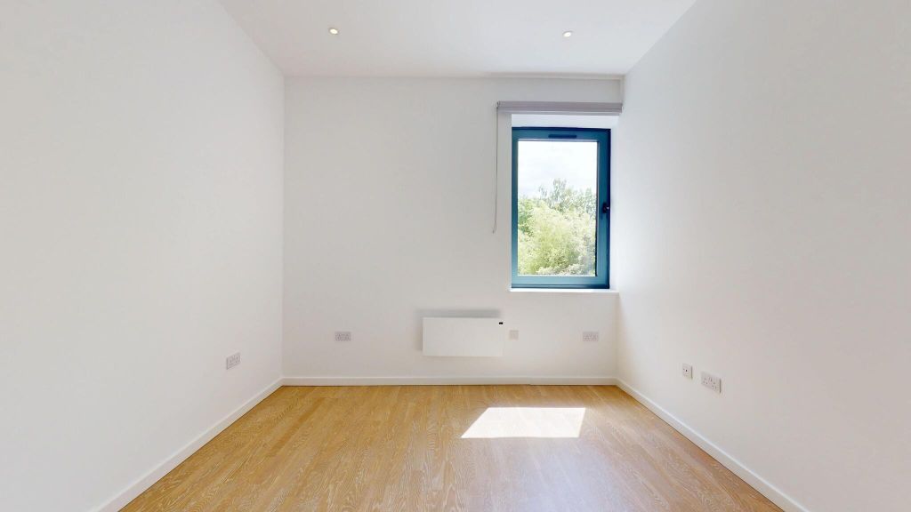 Property photo 3 of 13 Bedroom