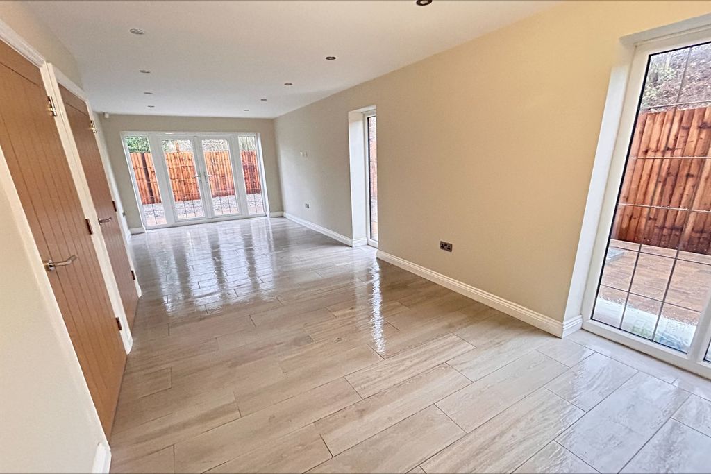 Property photo 3 of 13 Dining/Family Room