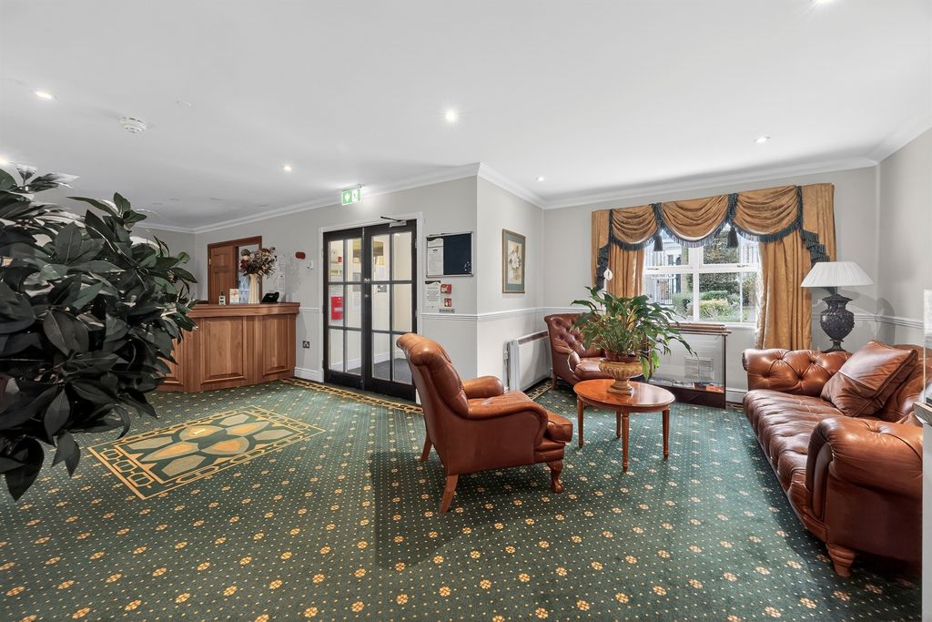 Property photo 2 of 26