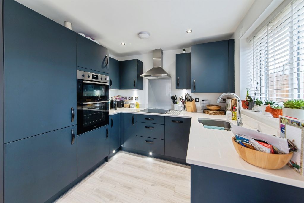 Property photo 1 of 21