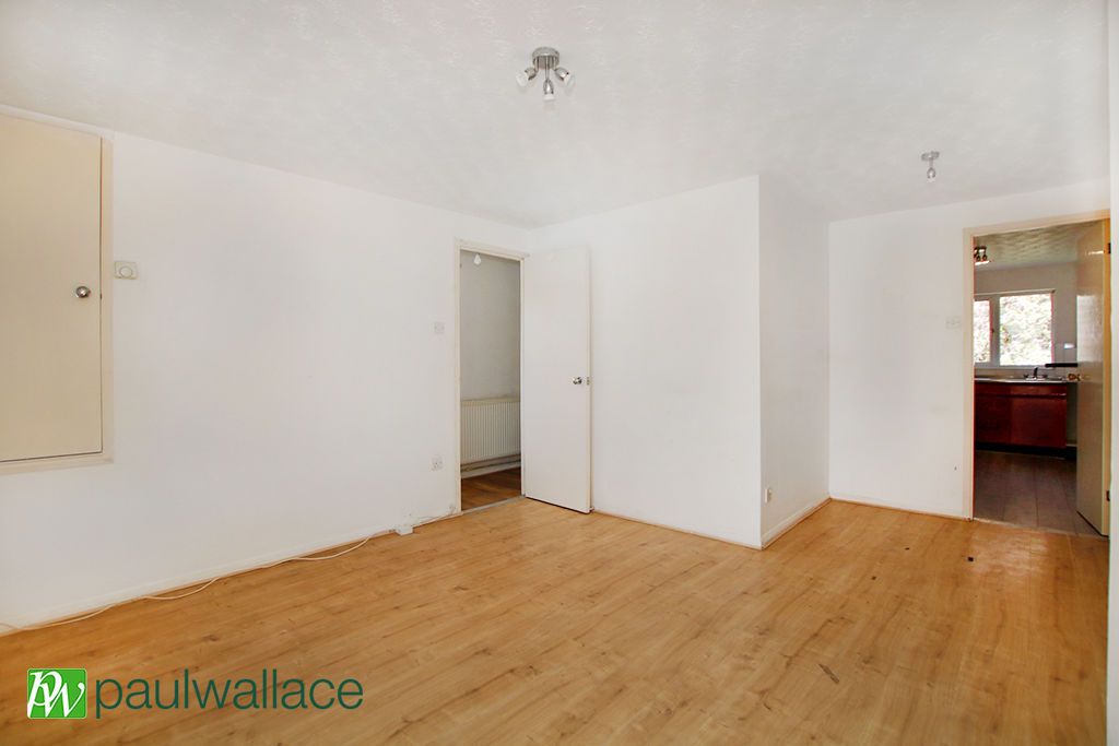 Property photo 2 of 9 Lounge