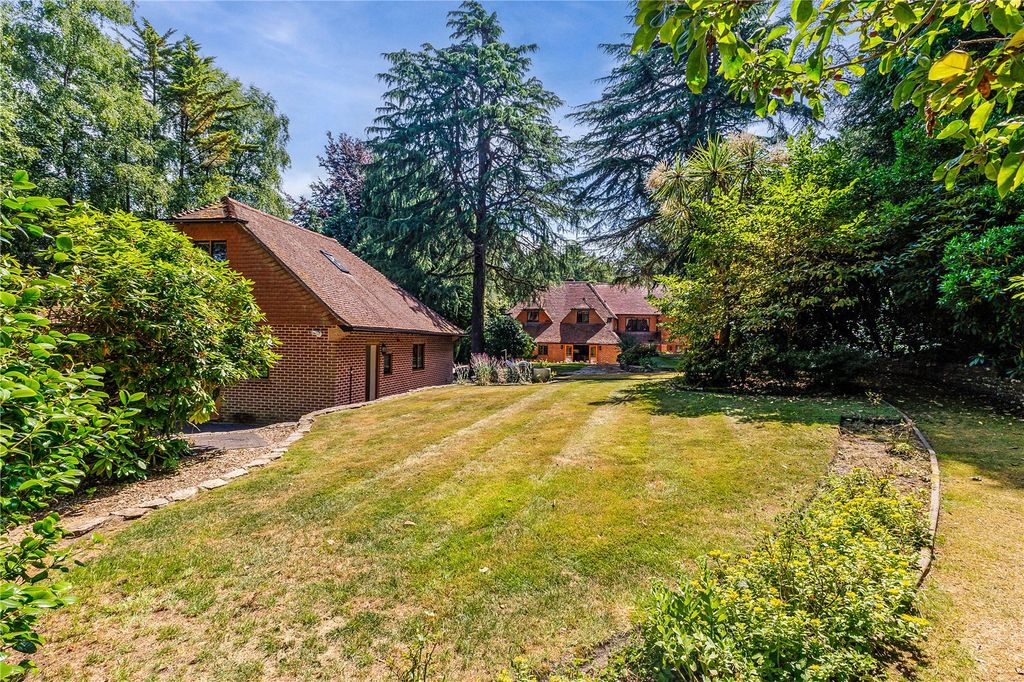Property photo 2 of 22 External