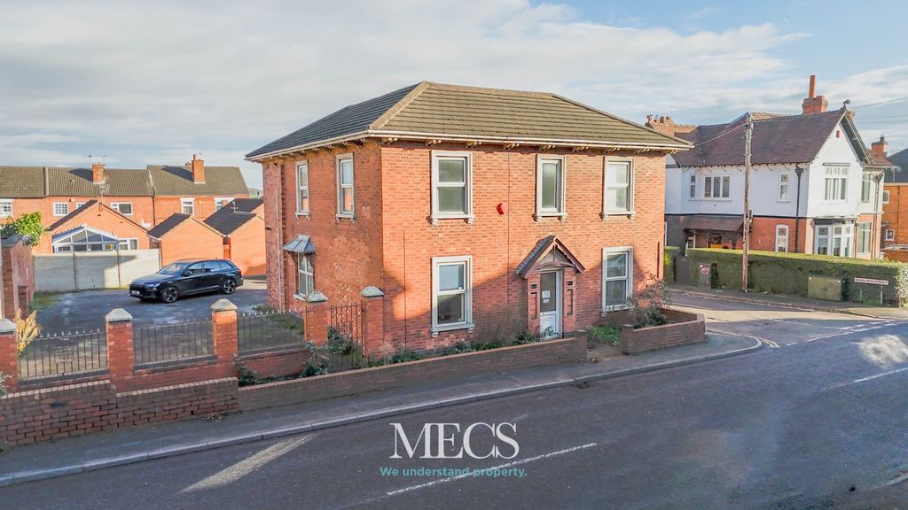 Property photo 1 of 12 5032061