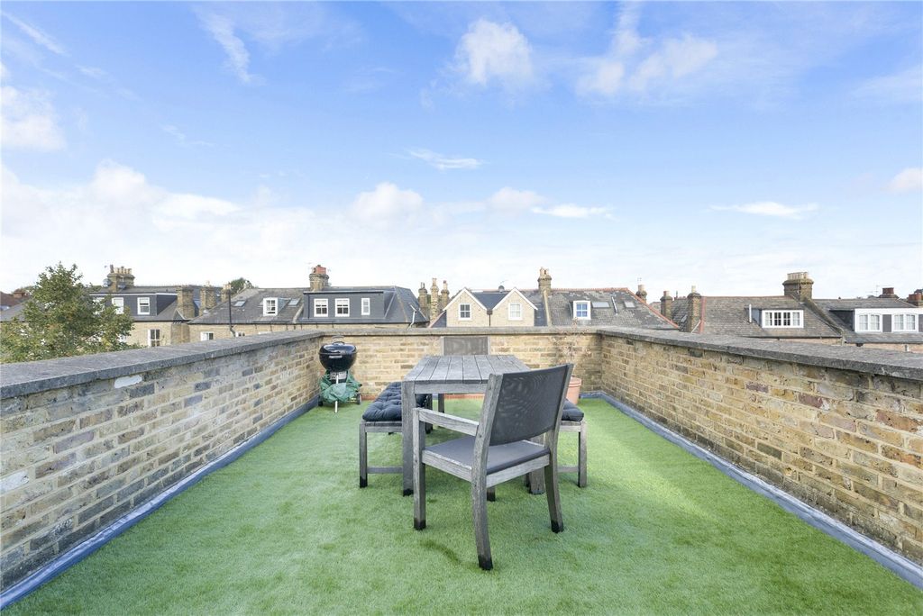 Property photo 2 of 10 Picture No. 06