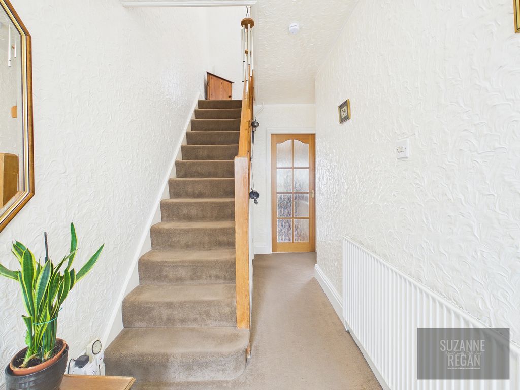 Property photo 2 of 19 Cam05192G0-Pr0365-Still005