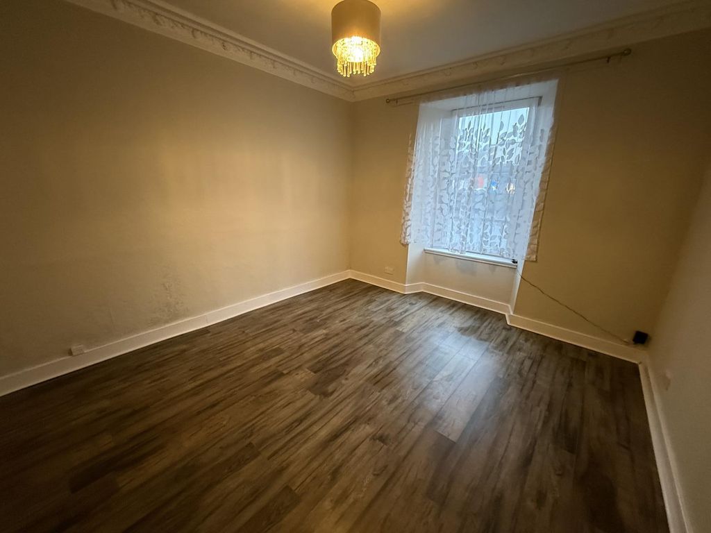 Property photo 3 of 10 Gallery
