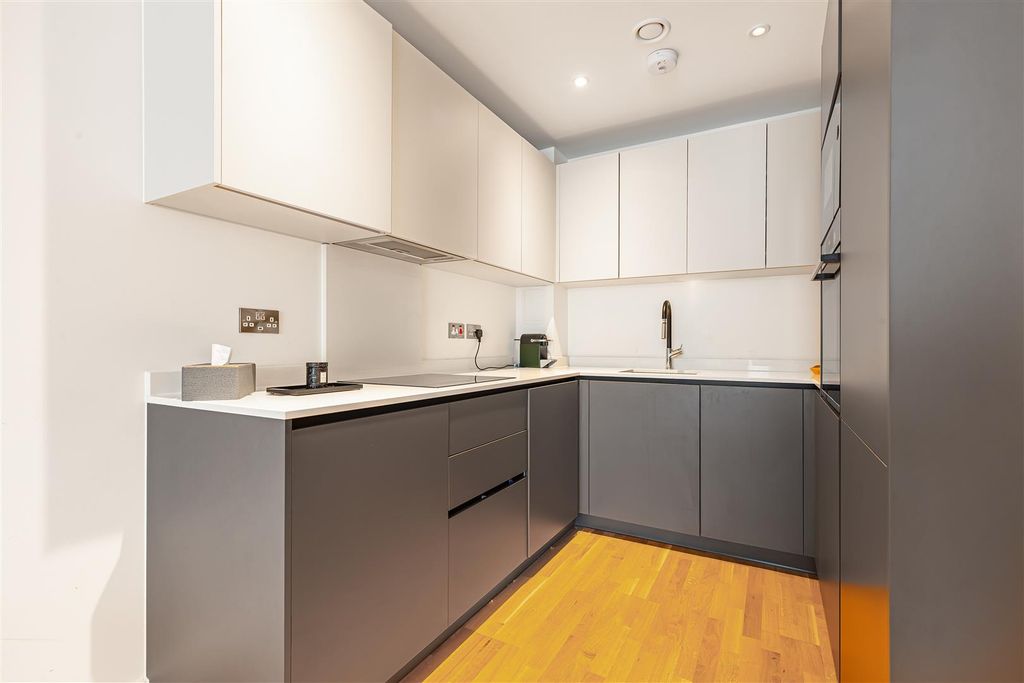 Property photo 3 of 16 Eden_Harper-York_Road-Sw11