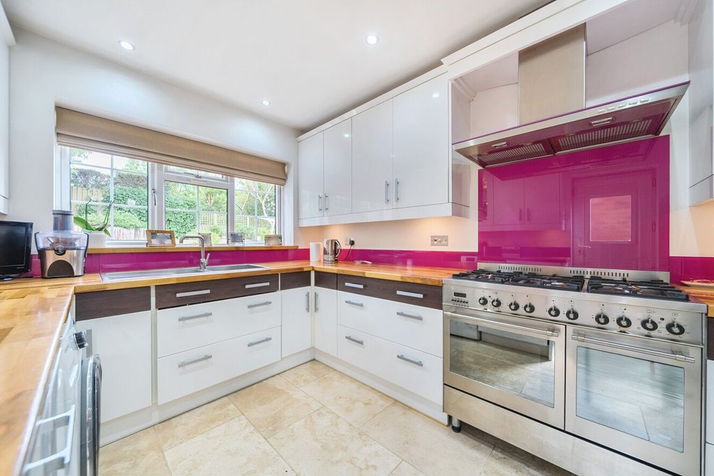 Property photo 3 of 20 Picture No. 40