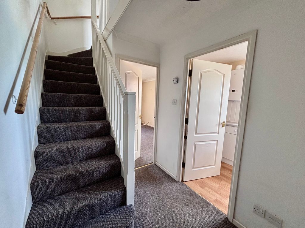 Property photo 2 of 7 Img_2908