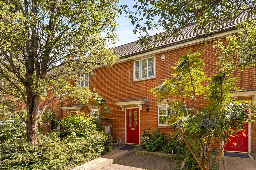 Property photo 1 of 10 External