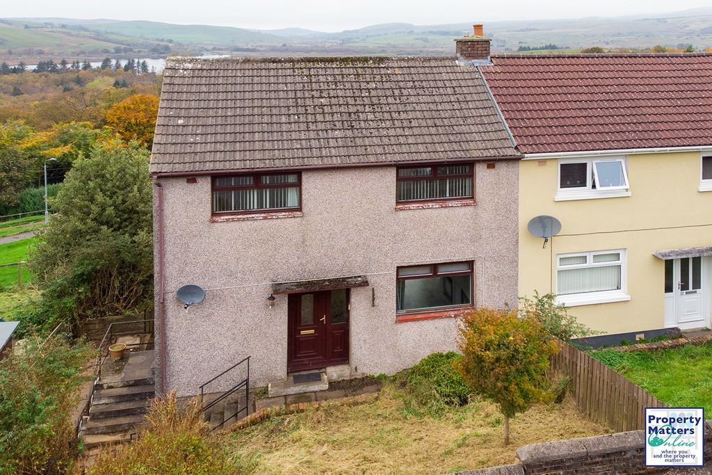 Property photo 1 of 14 3 Bedroom Semi-Detached House