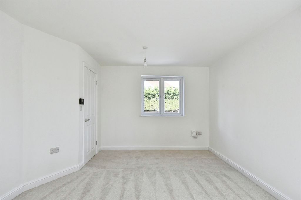 Additional image 9 of 3 bed detached house for saleBulford Road, Durrington, Salisbury SP4