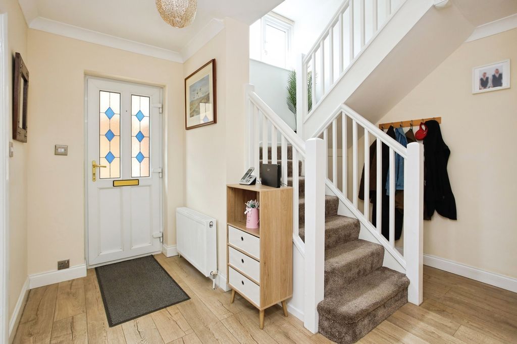 Property photo 2 of 13 Photo