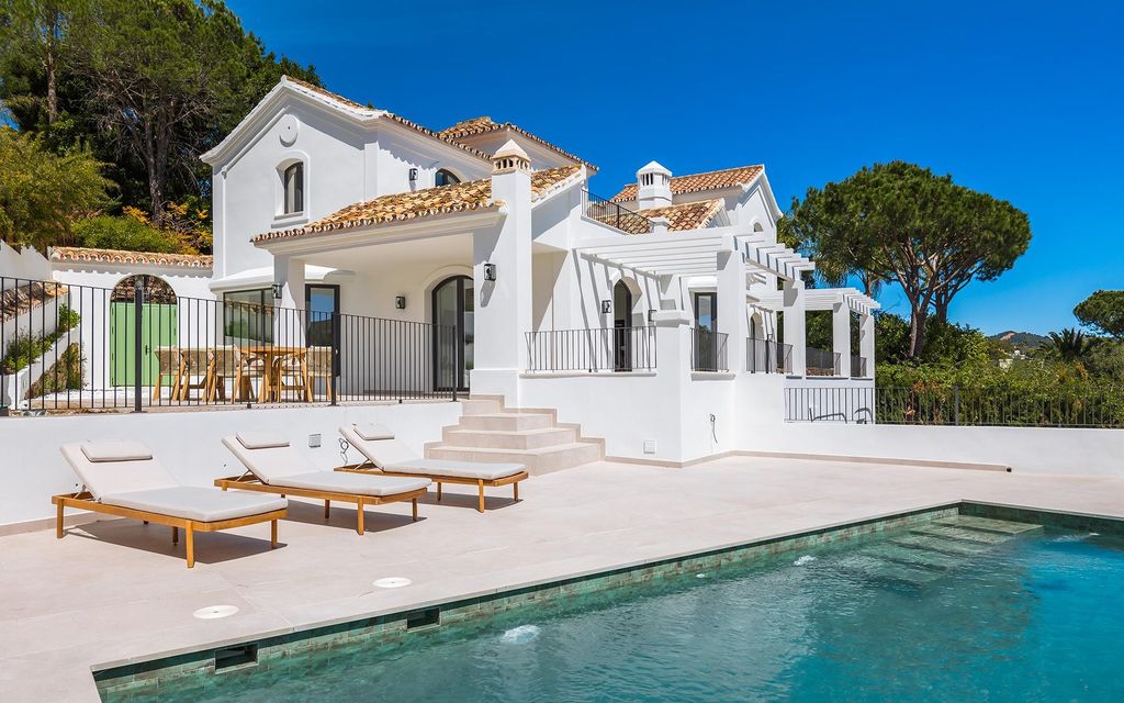 Property photo 1 of 63