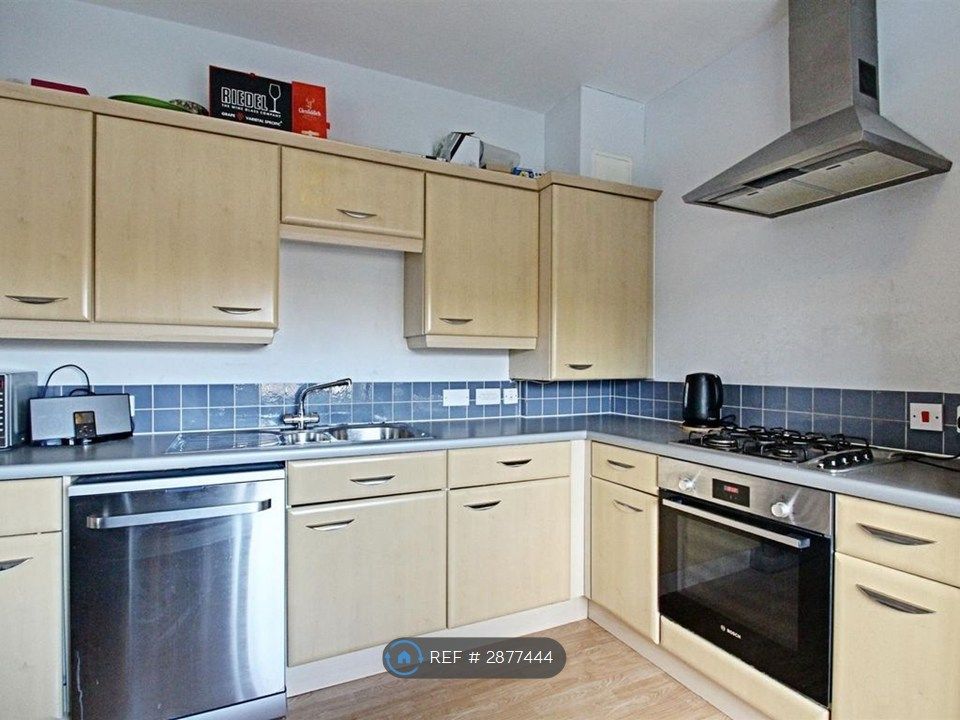 Property photo 3 of 9 Kitchen