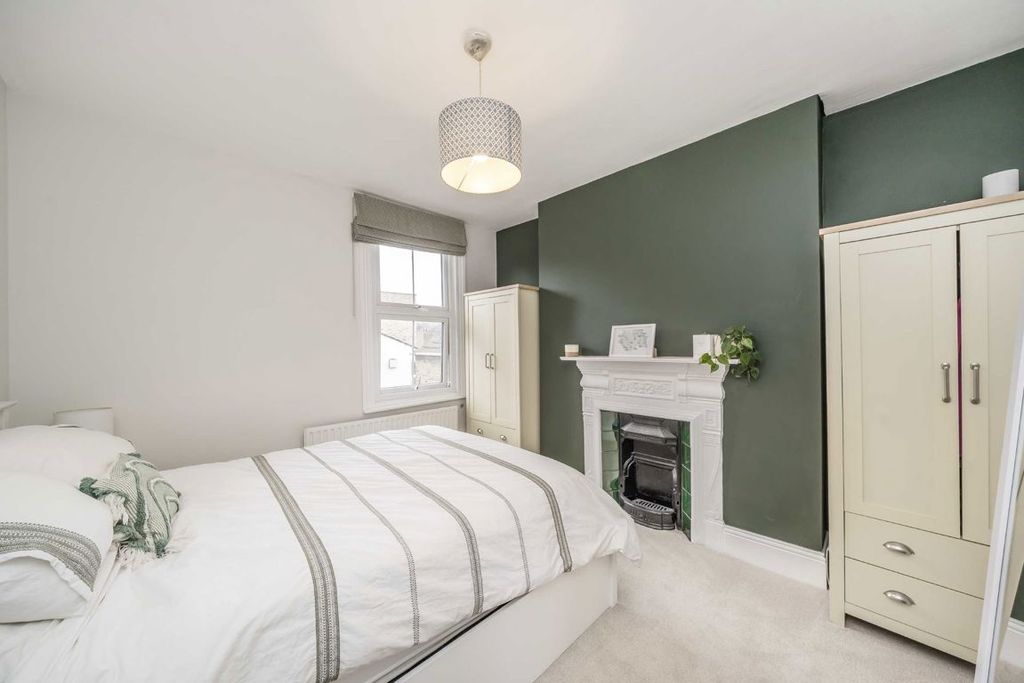 Property photo 3 of 7