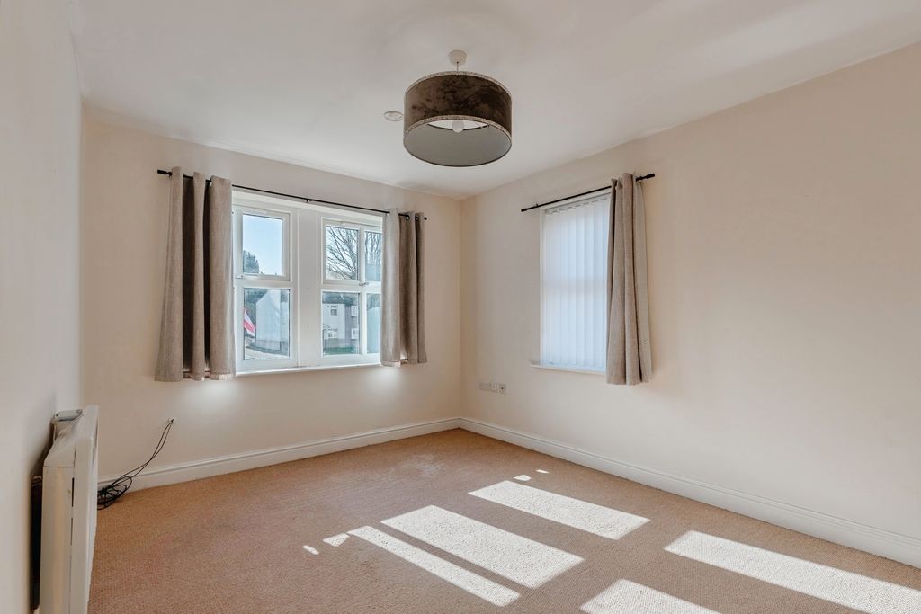 Property photo 2 of 14 Pbox-Img.Jpg