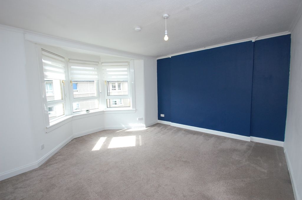 Property photo 2 of 13 4453261
