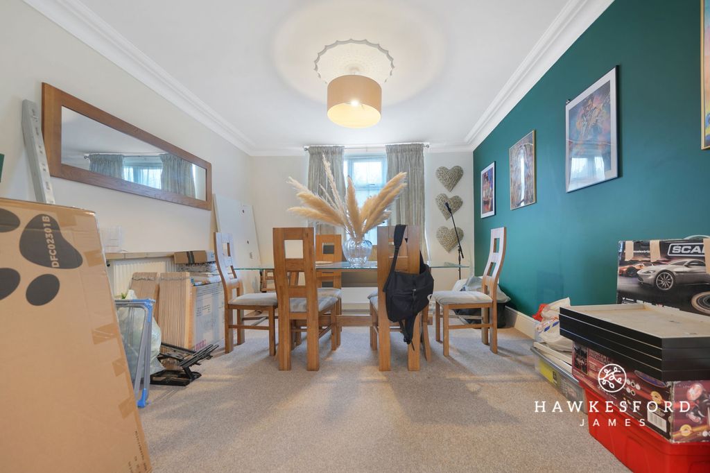 Property photo 3 of 16 London Road, Teynham - Dining Room