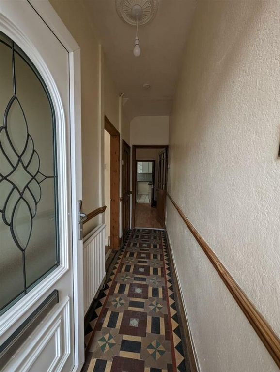 Property photo 2 of 8 81 Lea Reod.Jpeg