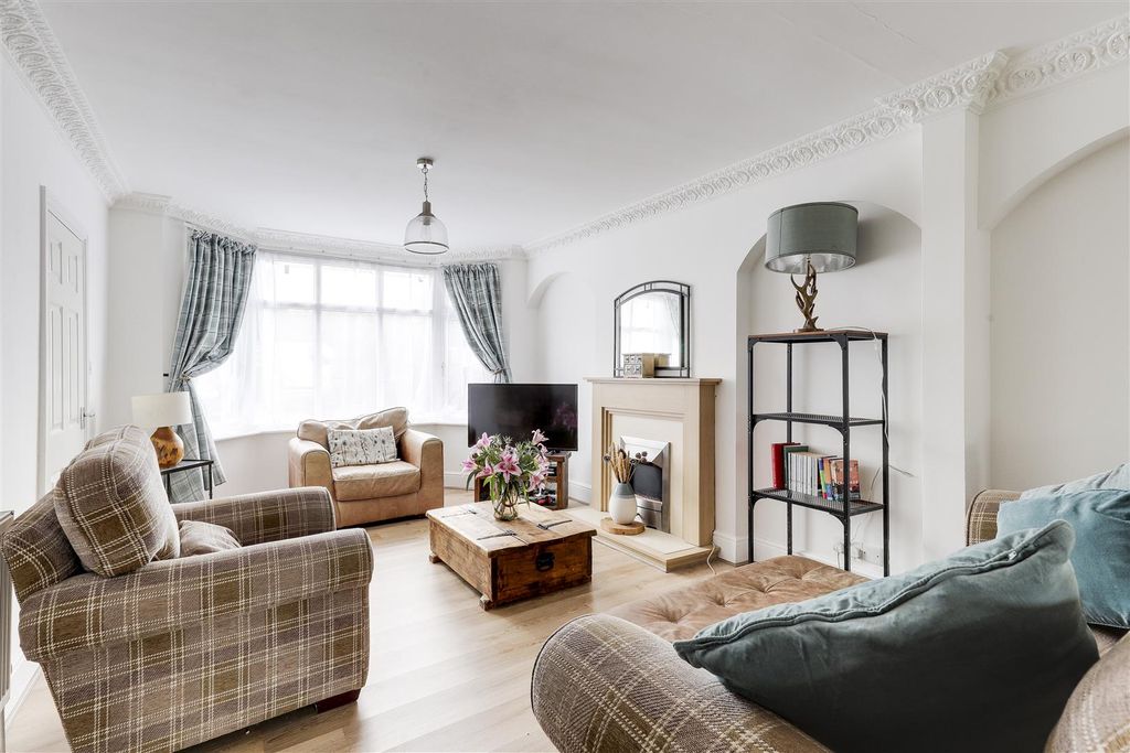 Property photo 2 of 26 1848.Jpg