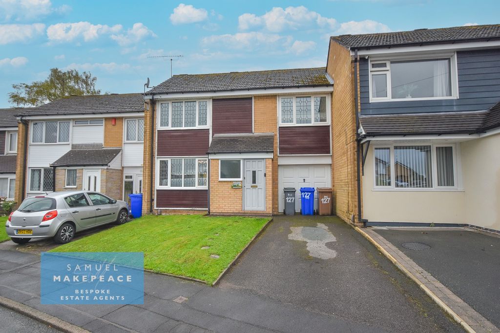Property photo 1 of 22 Three Bedroom Terraced Property With Stunning Field Views