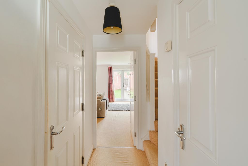 Property photo 2 of 22 28