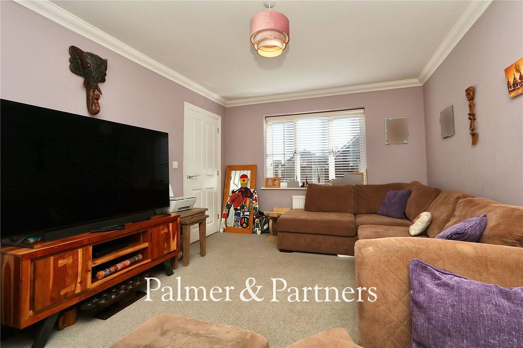 Property photo 3 of 22 Picture No. 12