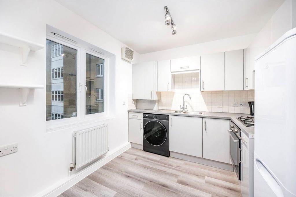 Property photo 3 of 5