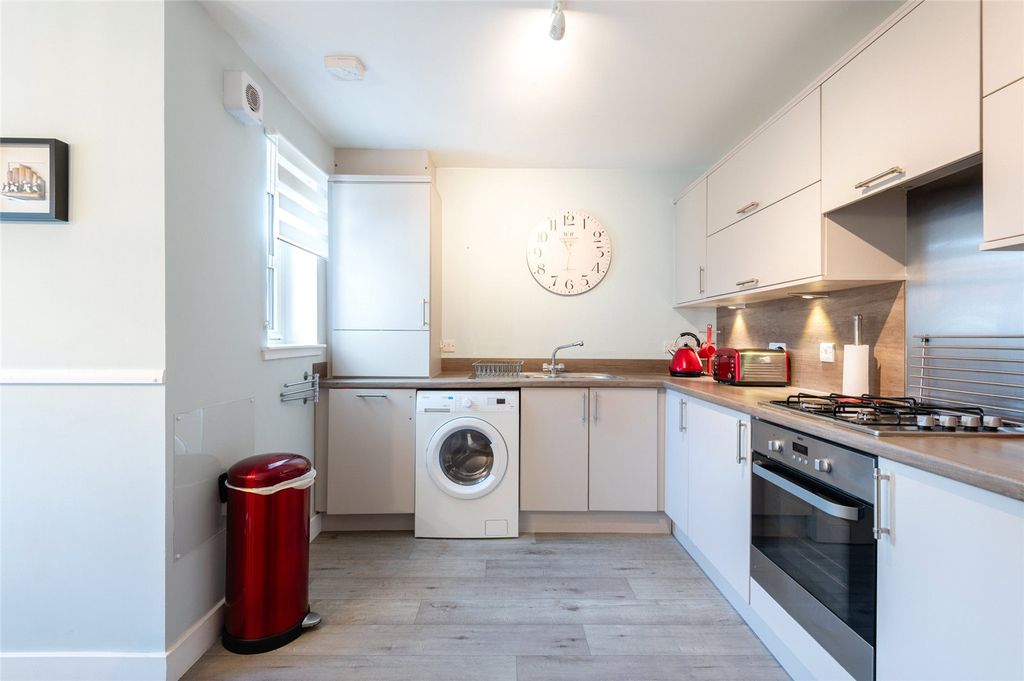 Property photo 3 of 23 Picture 3