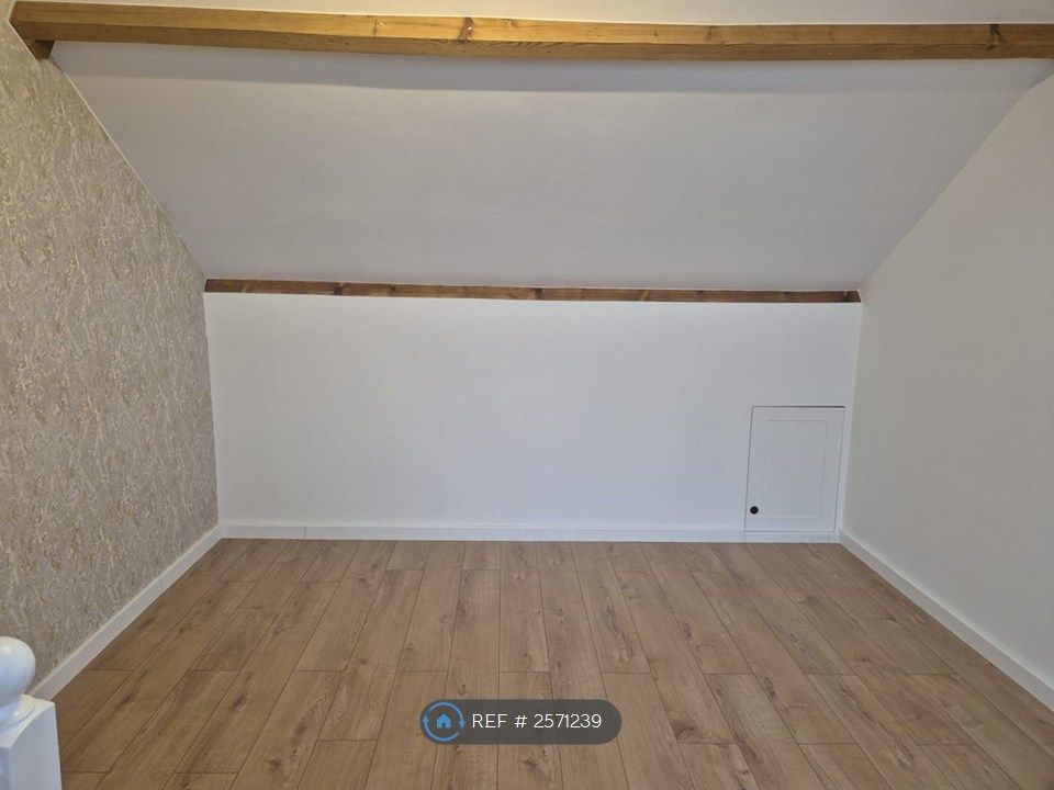 Property photo 3 of 25